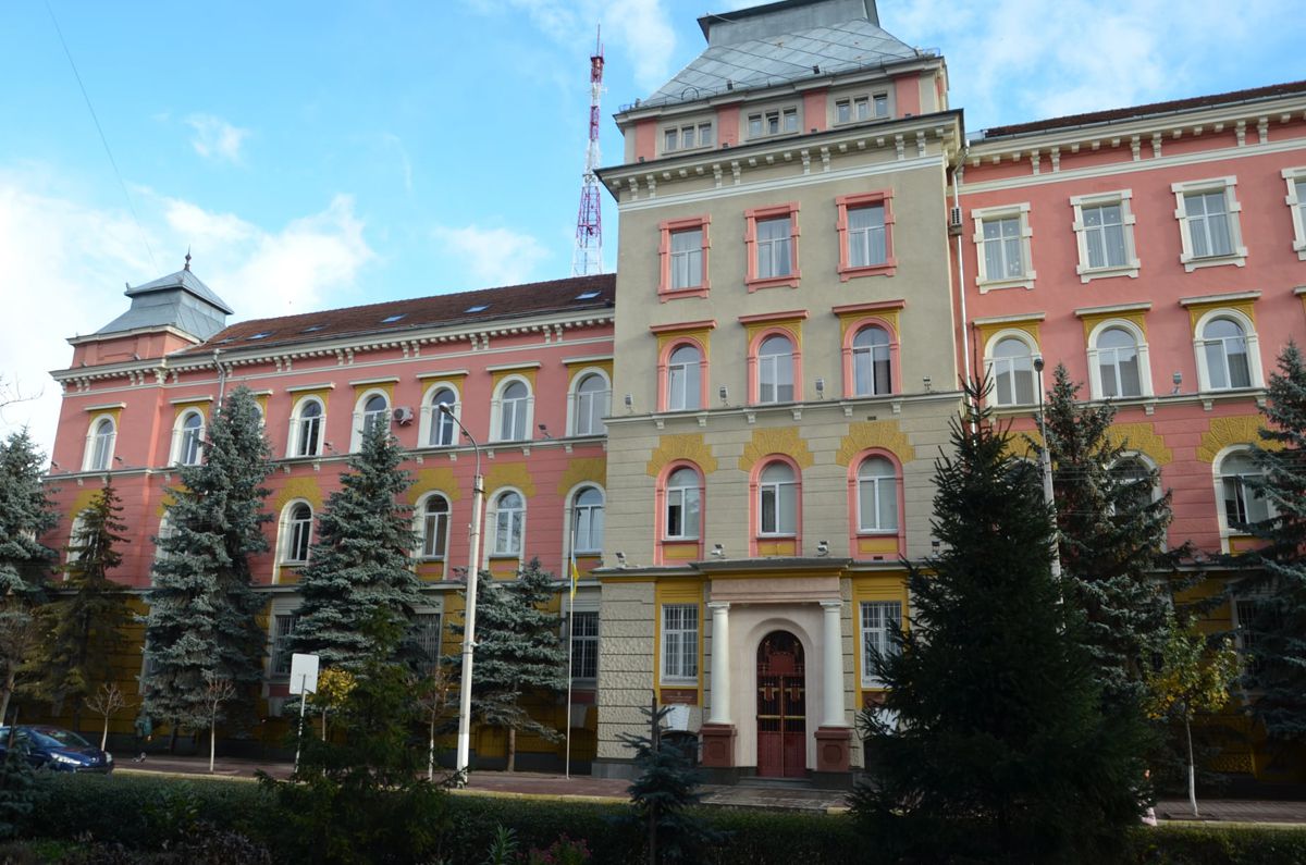 Досліджують  інформацію  про організацію  схеми підкупу  виборців